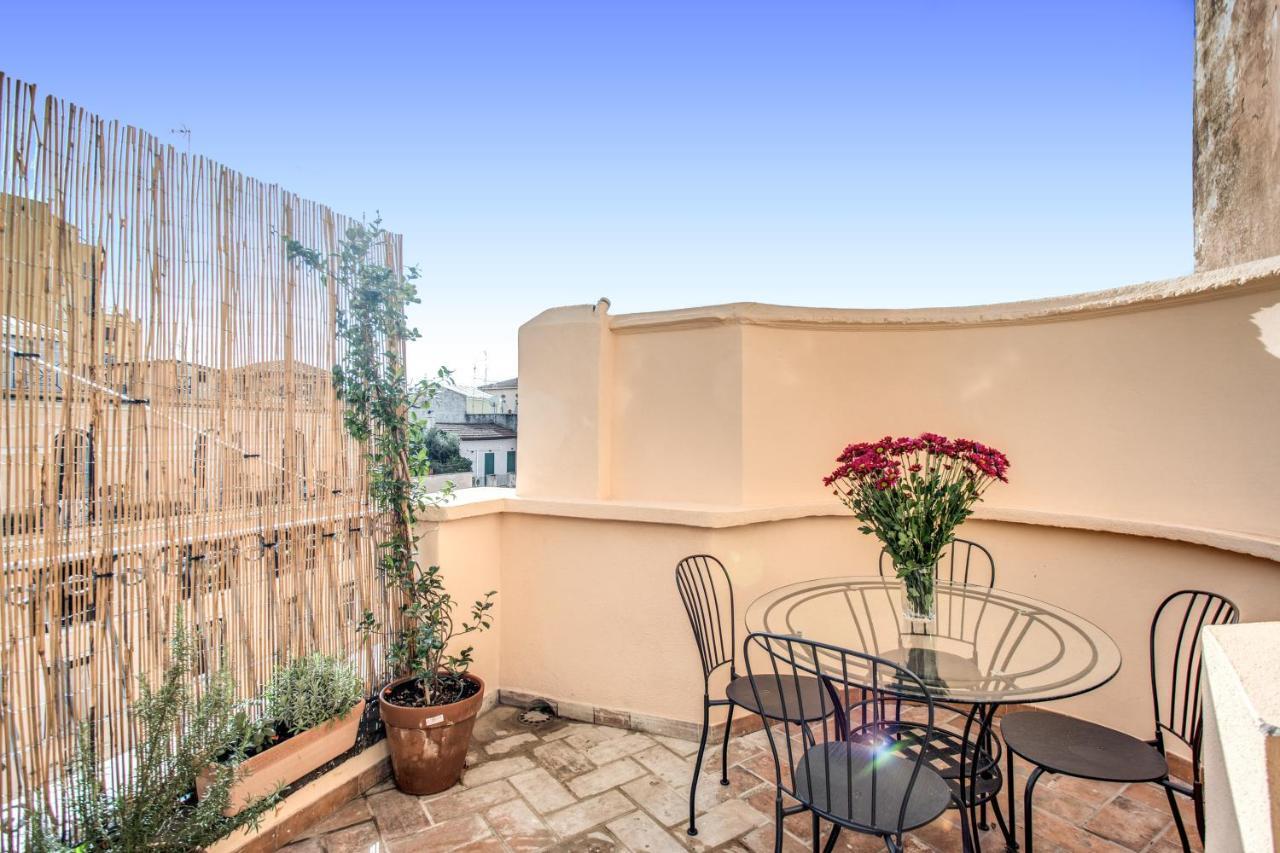 Cavour Attic With Terrace Apartment Roma Exterior foto