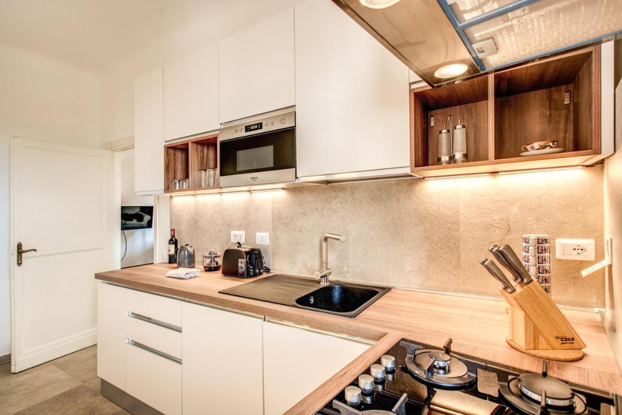 Cavour Attic With Terrace Apartment Roma Exterior foto