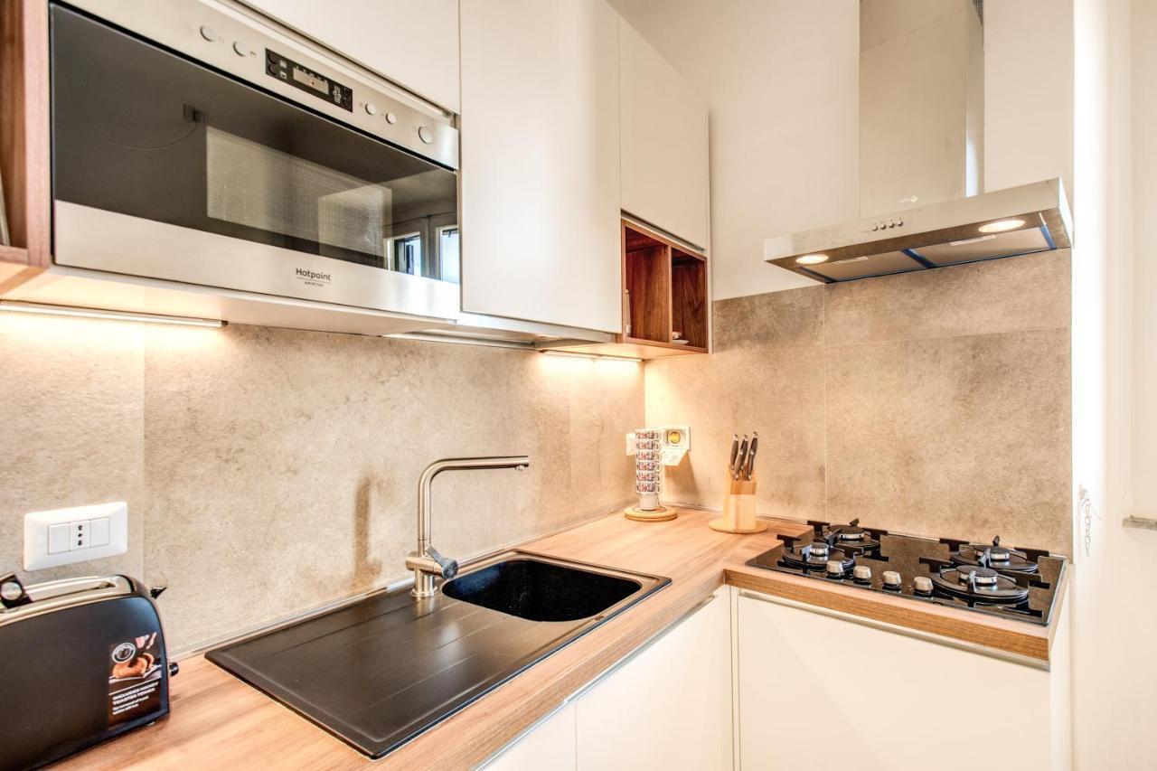 Cavour Attic With Terrace Apartment Roma Exterior foto