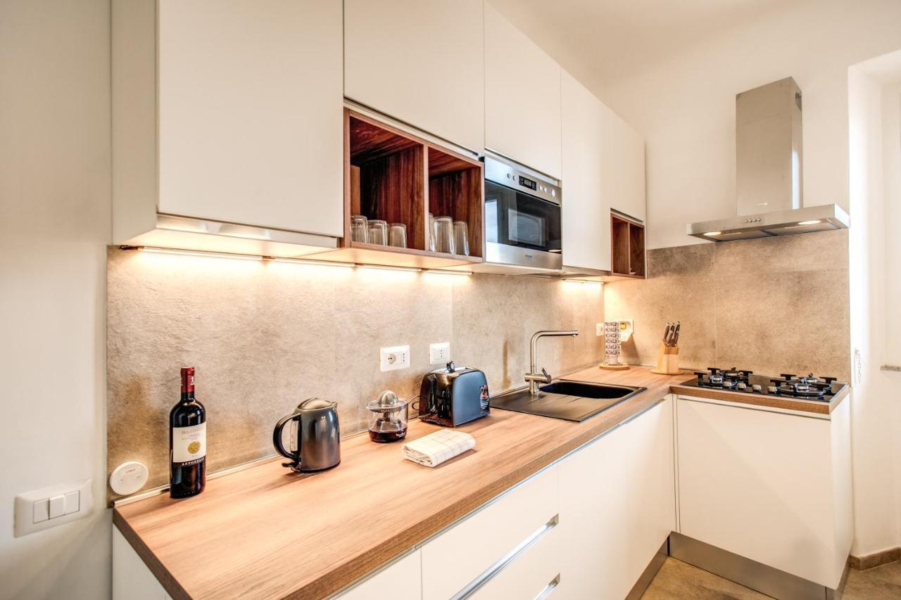 Cavour Attic With Terrace Apartment Roma Exterior foto